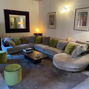 https://la-casa-di-susy-campo-marzio.it-romehotels.com